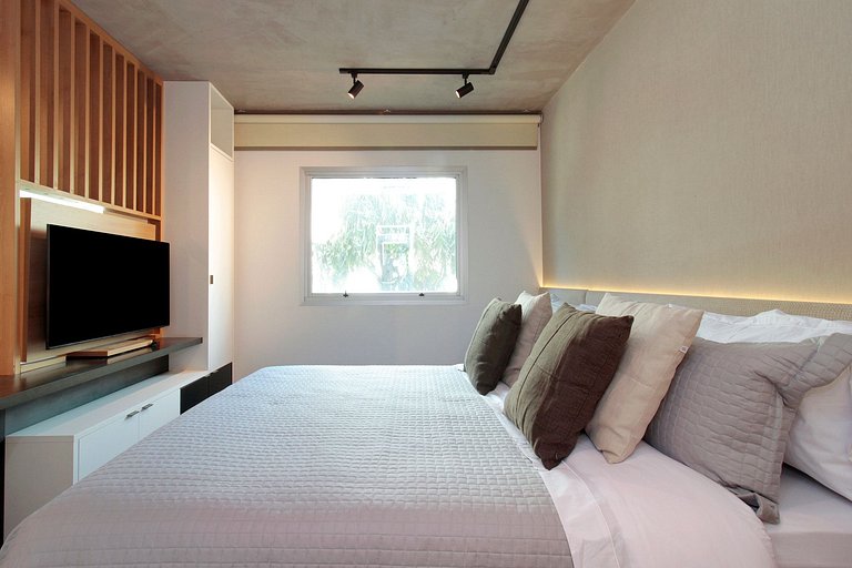 Próximo ao Hospital das Clínicas, na Rua Oscar Freire