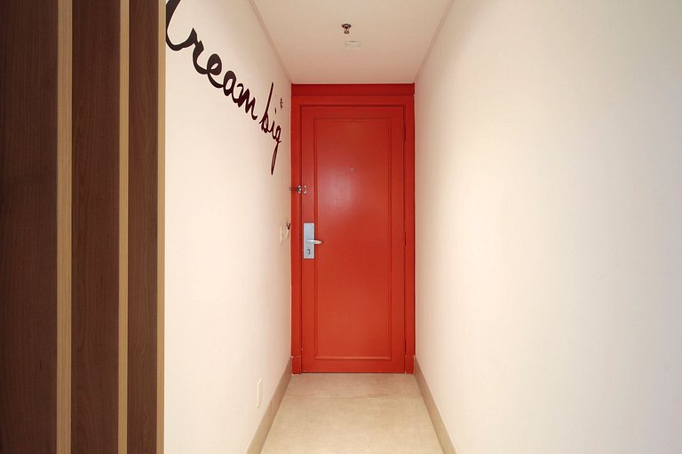 Studio reformado e lindo na Oscar Freire!