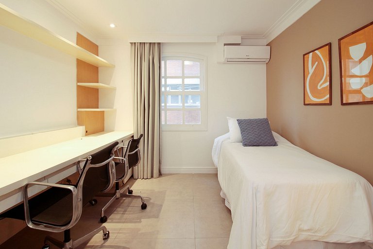 Three-bedroom apt in @Jardins neighborhood