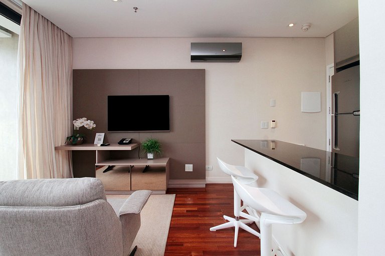 Perfect and cozy in the best of Vila Olímpia!