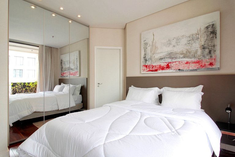 Perfect and cozy in the best of Vila Olímpia!