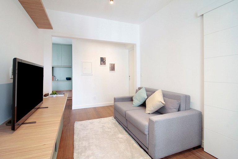 Wehome - Apartamento amplo e reformado em Pinheiros