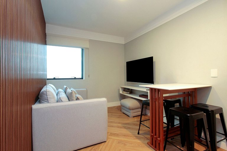 Wehome - Reformado e lindo em hotel, acomoda 4!