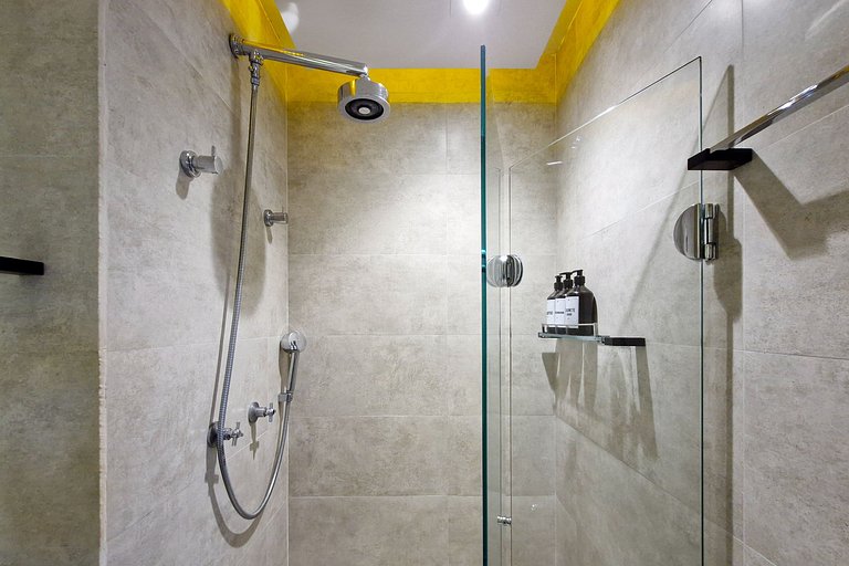 Wehome - Moderno e exclusivo na Av. JK!