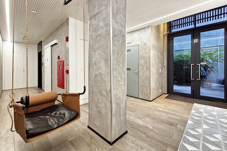 New, beautiful, functional, very close to Paulista Av.