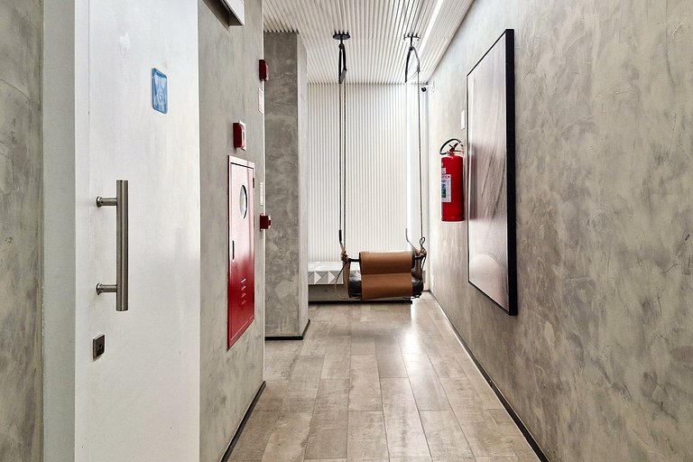 New, beautiful, functional, very close to Paulista Av.