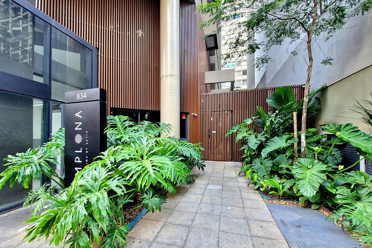 New, beautiful, functional, very close to Paulista Av.