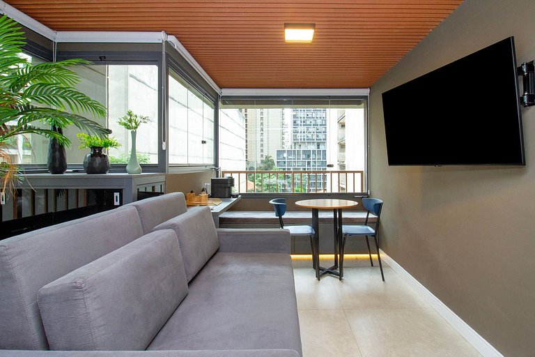New, beautiful, functional, close to Paulista Av