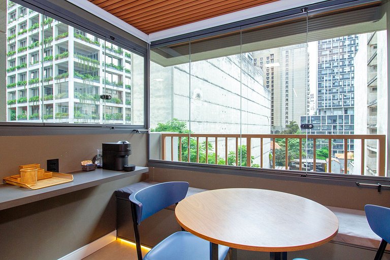 New, beautiful, functional, very close to Paulista Av.