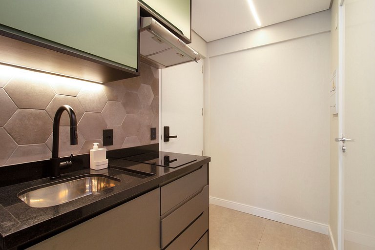 New, beautiful, functional, very close to Paulista Av.