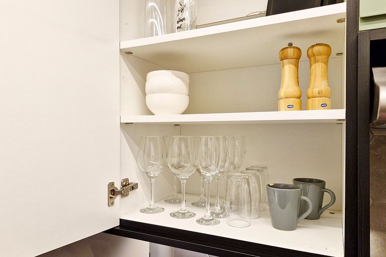 Nuevo, bonito, funcional y muy cerca de la Av. Paulista