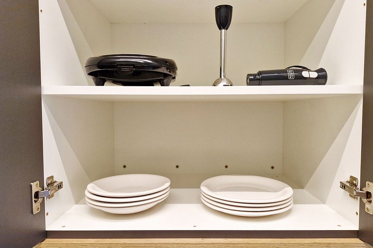 New, beautiful, functional, very close to Paulista Av.