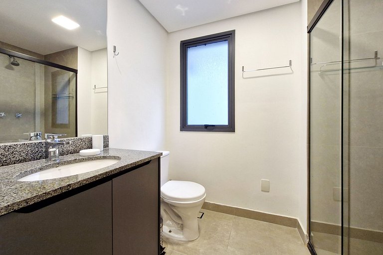 New, beautiful, functional, very close to Paulista Av.