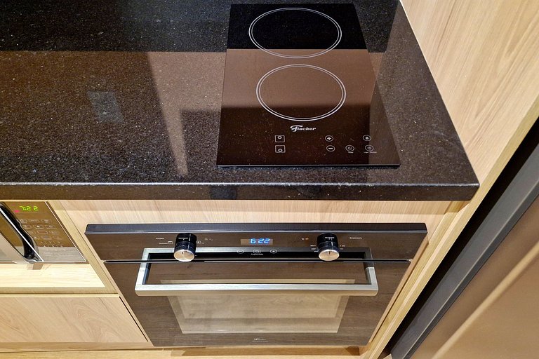 Wehome - No coração dos Jardins, com sacada