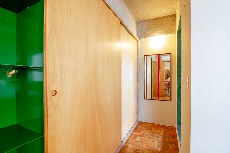 WEHOME - Stylish, 1 bedroom, AC, w/ a unique vibe!