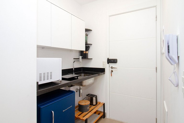 Wehome - Studio no Itaim, novo e funcional.