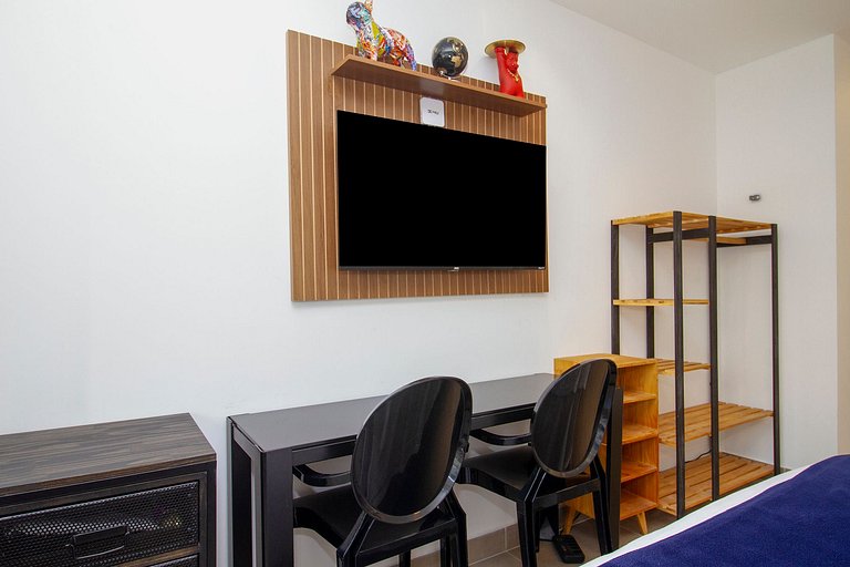Wehome - Studio no Itaim, novo e funcional.