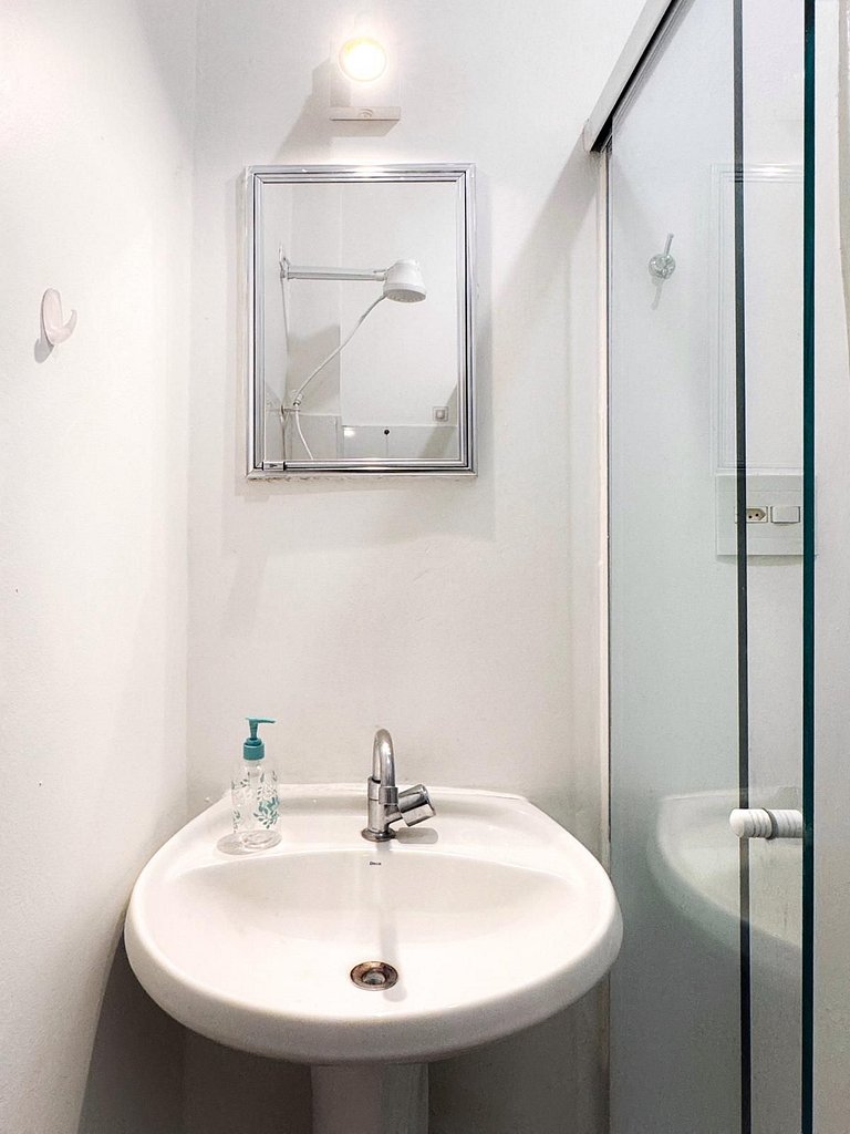 Apto de 1 quarto ao lado da FGV