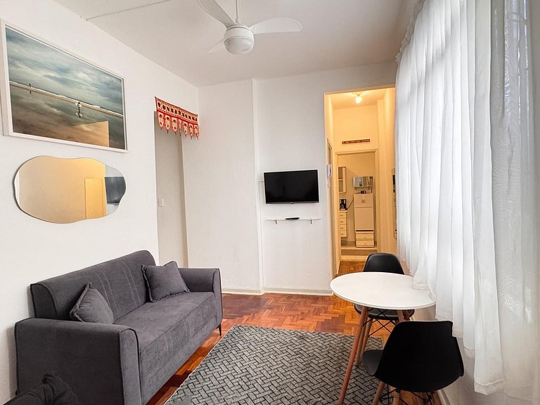 Apto de 1 quarto ao lado da FGV