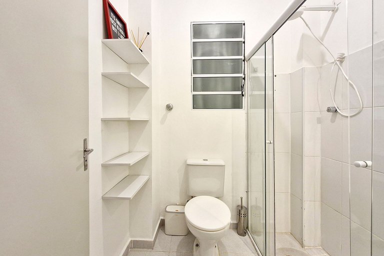 Apto de 1 quarto ao lado da FGV