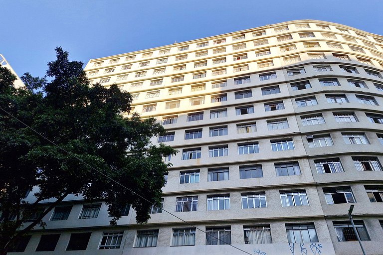 Apto de 1 quarto ao lado da FGV